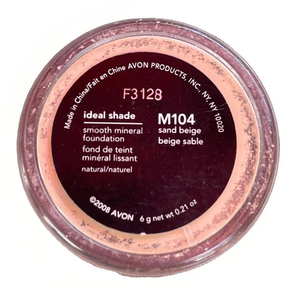 Avon Smooth Mineral Foundation Sand Beige M104